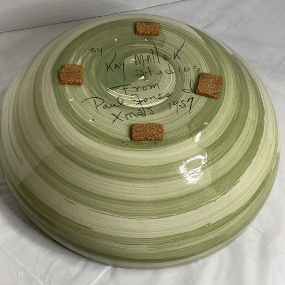 Vintage Pottery Large Bowl byKay Mallek Studios 1957 Green Fruit Pattern Inside - Picture 7 of 14